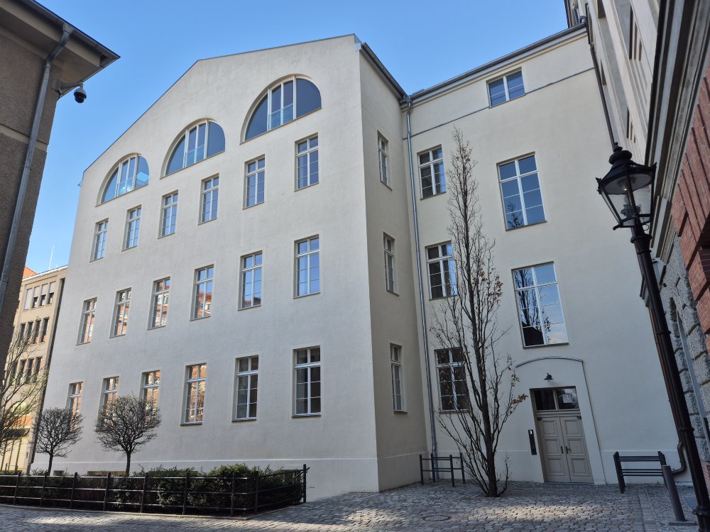 Logenhaus Hofansicht