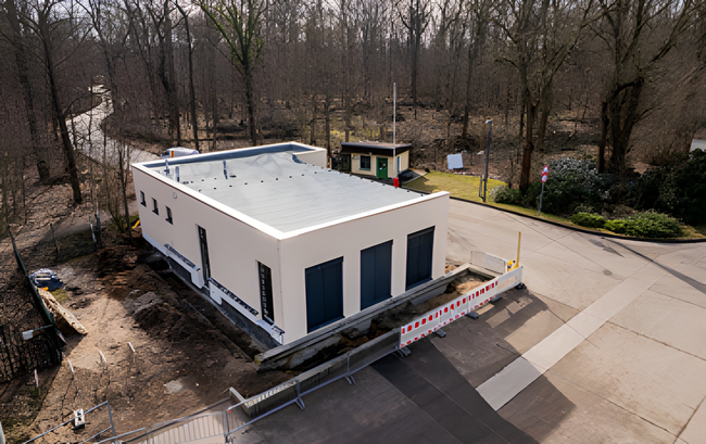 Neuer Info-Stützpunkt und Wachschutz